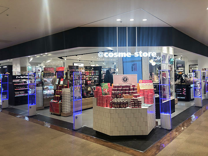 cosme store ルミネ池袋店 外観