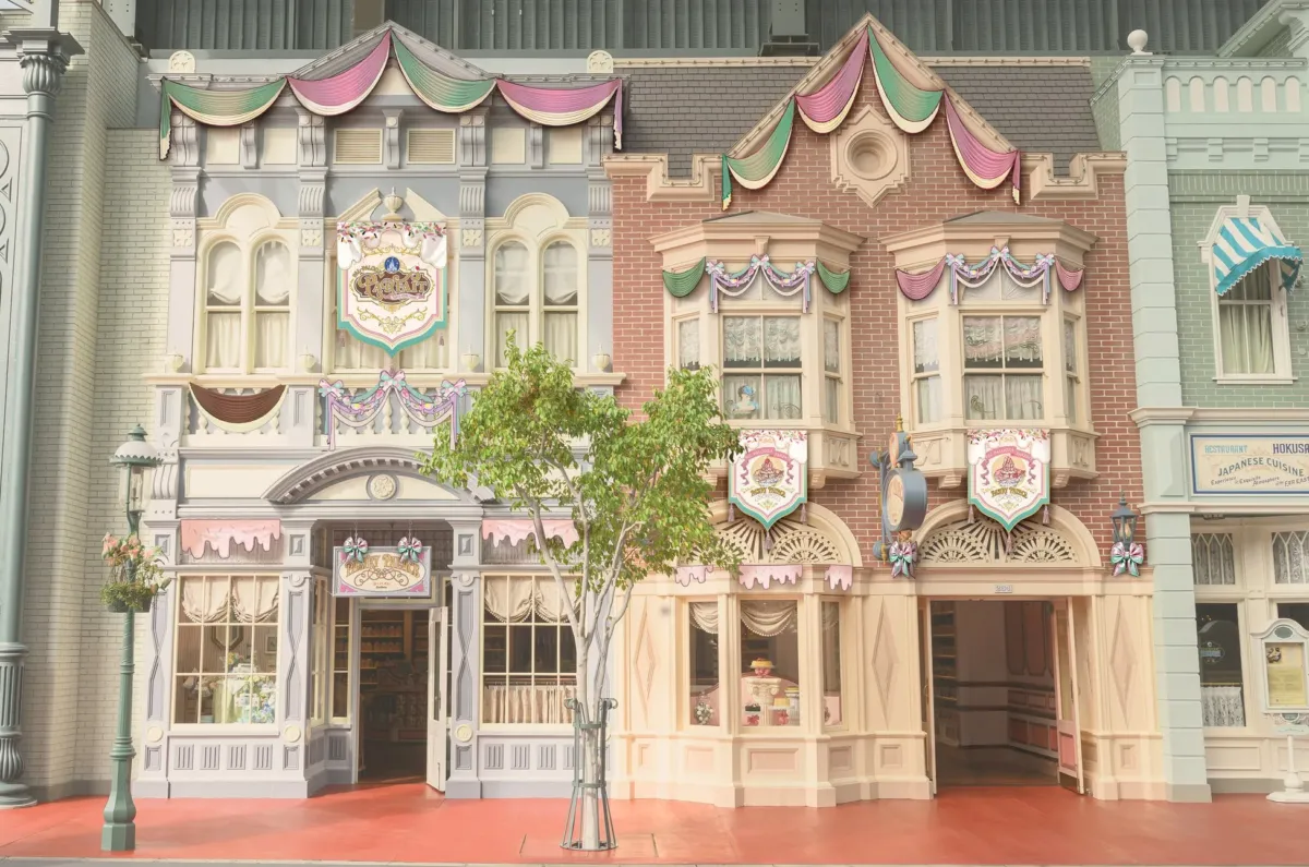 ディズニーランドにあるお店の風景写真 (ペイストリーパレスの外観)